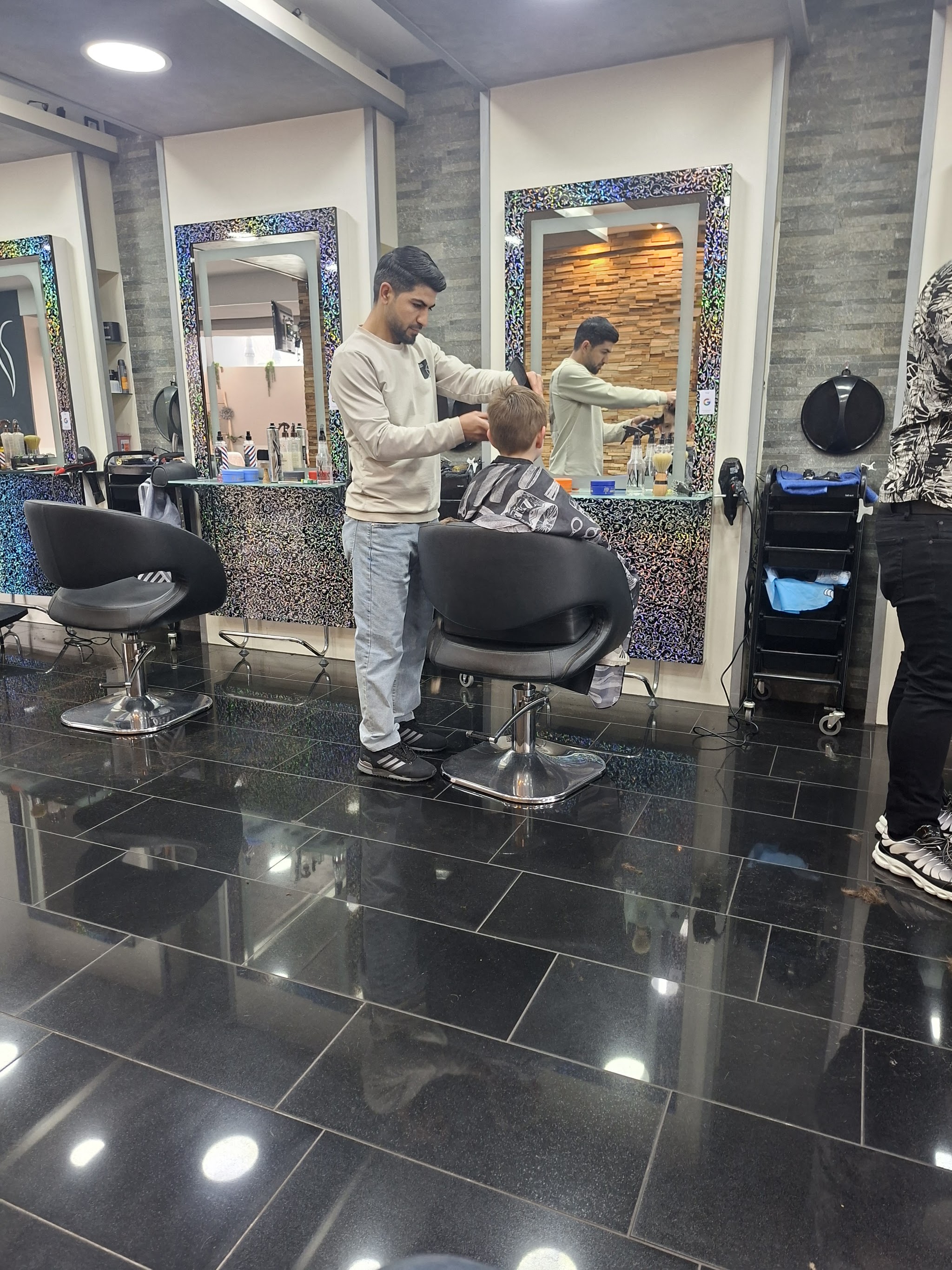 Styling station